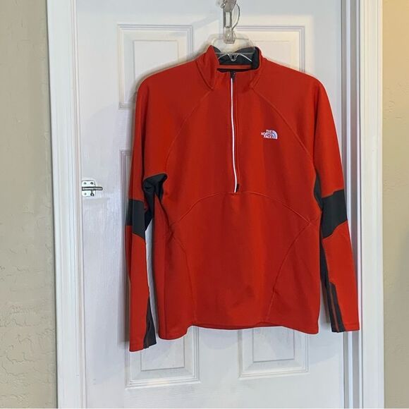 The North Face Mens Red Track Jacket Stretch Knit 1/2 Zip Pull Over Size Medium - Picture 3 of 12